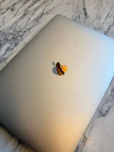 MACBOOK AIR M1 APPLE 256gb