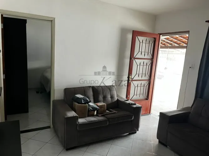 Oportunidade - Casa - Jardim Portugal - 4 Dormitórios - 180m².