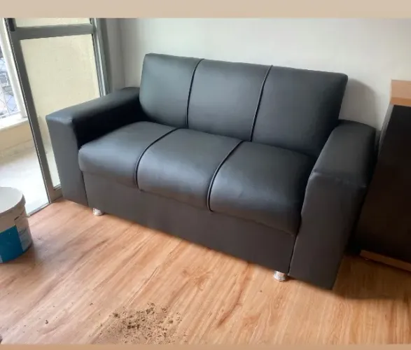 Sofá no convi. Lindo