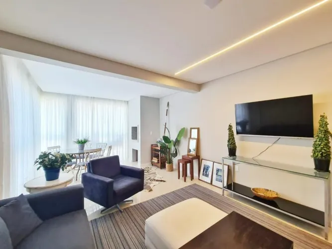 Apartamento Novo 3 Suítes e 2 Vagas Mobiliado e decorado Aluguel Anual Balneário Camboriú