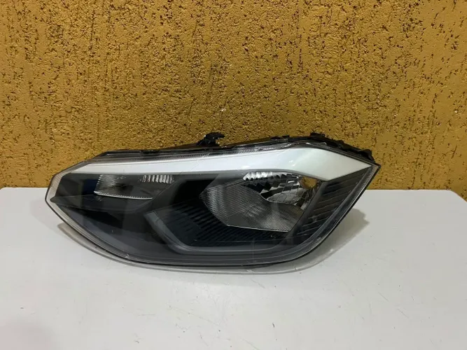 Farol esquerdo Polo Track ano 2022/2023/2024/2025/2026 Original
