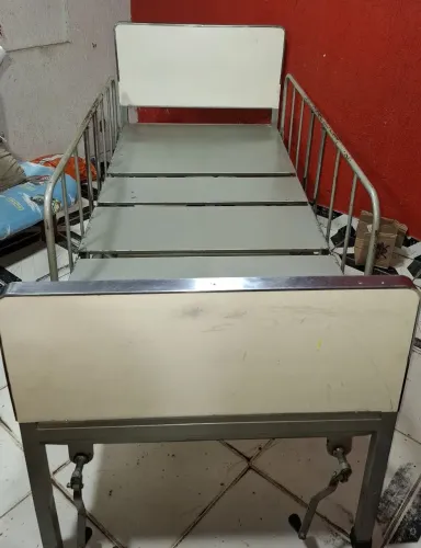 Cama hospitalar regulavel