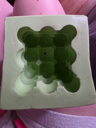 Molde de Silicone Cubo Bolinhas Grande