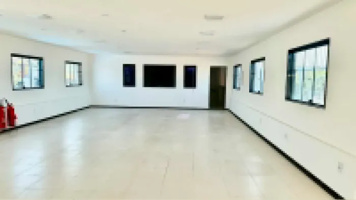Alugo Sala Comercial na Avenida Prudente de Morais