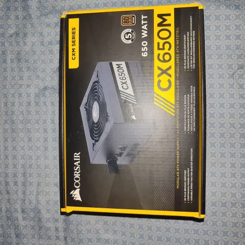 Fonte Corsair CX650 nova