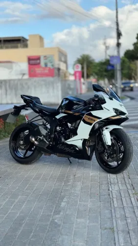 KAWASAKI NINJA ZX6R 636 2026