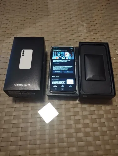 Vendo Samsung Galaxy S23 FE 256 GB / 8 RAM em estado de novo