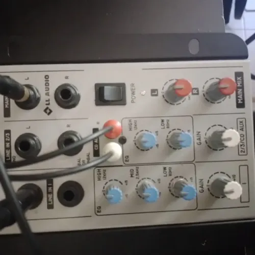 Mesa de som Automix 202r 