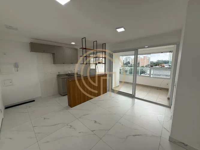 Condomínio Edifício Kenedy - Apartamento 2 Dormitórios ( 1 Suíte ) com Varanda e 1 vaga de