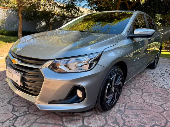 Chevrolet Onix Plus LT 1.0 12V Flex Mec. 4P 2025