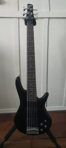 Baixo Ibanez Gio GSR206 - 6 Cordas Ativo