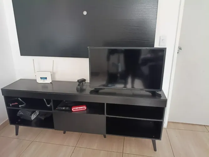 Vendo TV Samsung de 32 polegadas - usada em perfeitas condições.