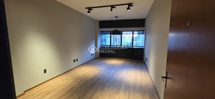 CONJUNTO COMERCIAL | SILENCIOSO, ILUMINADO E PRONTO PARA USO