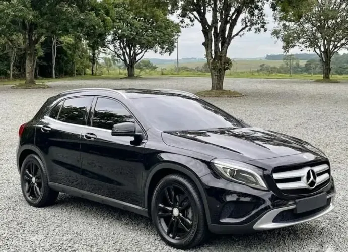 Mercedes-Benz GLA 200 Adv. 1.6/1.6 TB 16V Flex Aut. 2015