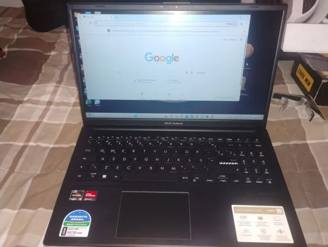 Vendo notebook Asus semi-novo