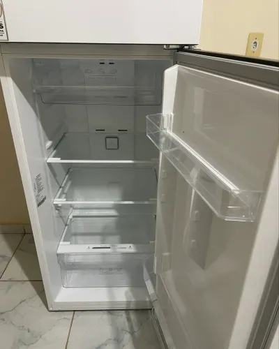 Geladeira usada por 3 meses