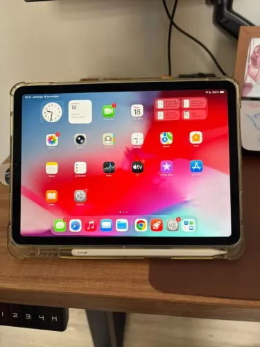 iPad Air 5a Geração com Apple Pencil - Novíssimo, pouquíssimo utilizado
