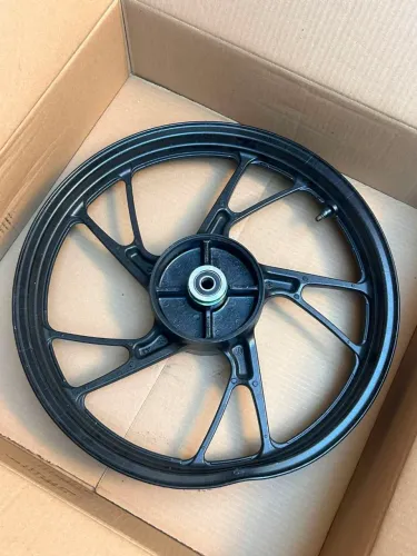 Vende-se roda com avaria CG Fan 2026