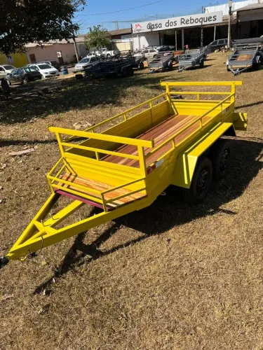 Carretinha 2.50 x 1.20 trucado pronta entrega com pneus novos - reboque