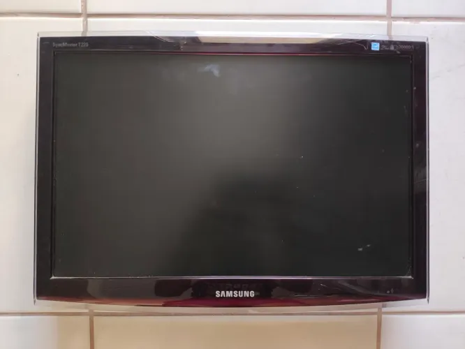 Monitor Samsung SyncMaster T220 22" Para retirada de peças 