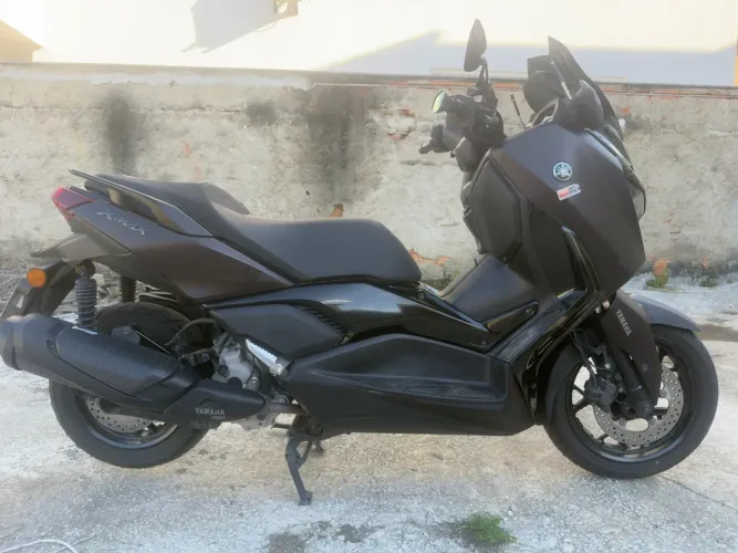 XMAX 300 Connected 25/26