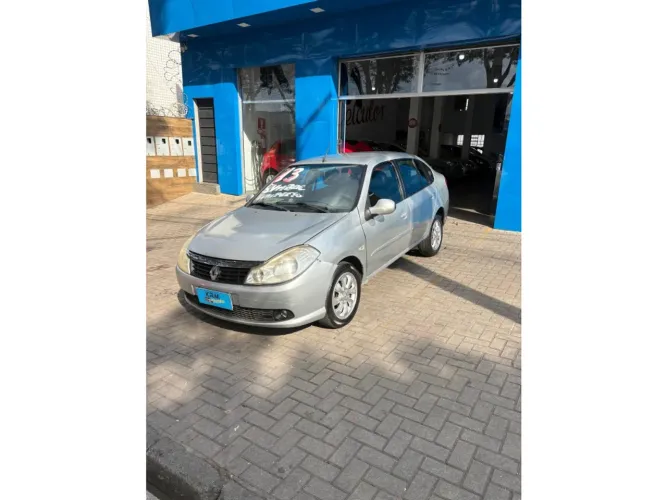 Renault Symbol Privilège Hi-flex 1.6 16V 4P 2013