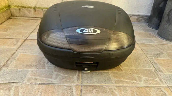 ? Baú GIVI 45L para Moto + Suporte