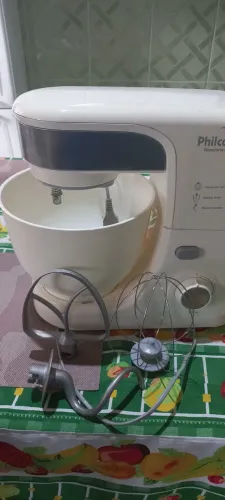 Vendo utensílios de cozinhas em perfeito estado apenas estão parados e vou me mudar