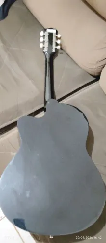 Violão Suzuki