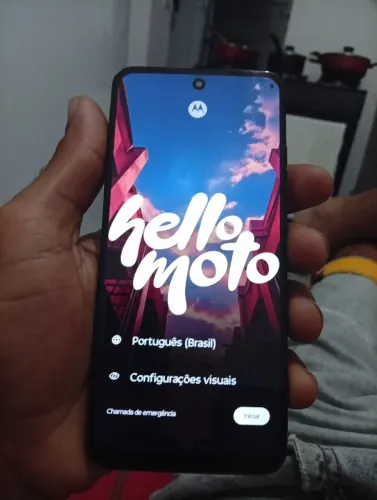 Celular moto g 34 128 GB, semi novo desbloqueado e com carregador, 300 reais não faço meno