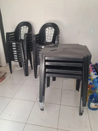 MESA E CADEIRA DE PLASTICO ENTREGO HOJE 