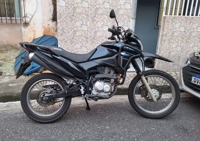 Aluga-se Moto - R$ 300/semana (Com Seguro e Rastreador)