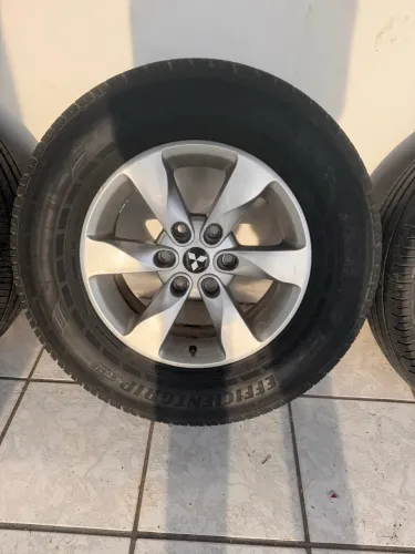 Rodas originais aro 17? Pajero Dakar ; L200 triton ; Pajero full