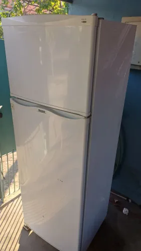 Geladeira dako 370L