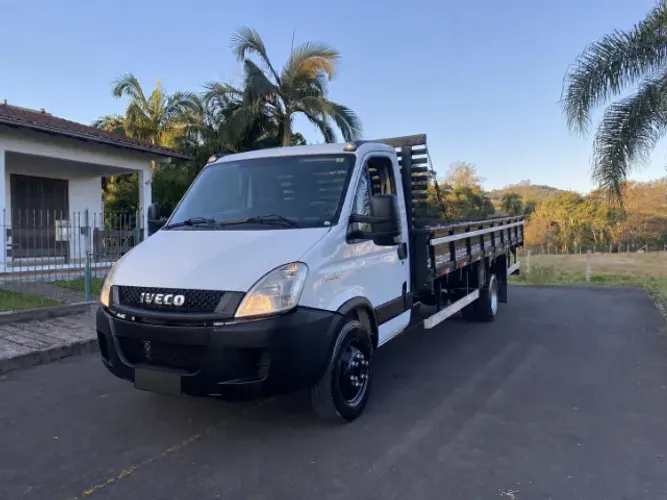 Iveco Daily Chassi 35s14 3.0 16V Diesel Mec. (e5) 2013