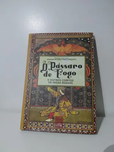 Livros de contos - O pássaro de fogo e outros contos russos e Contos de fadas ingleses