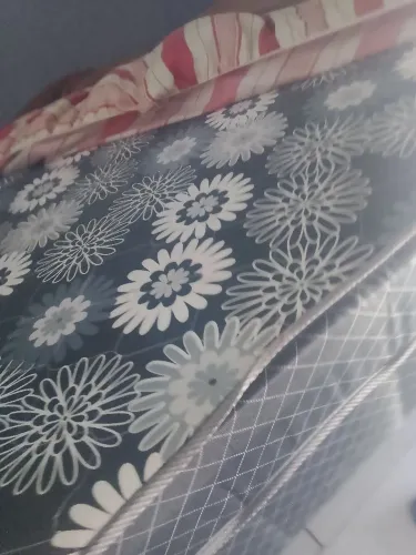 Cama box conjugada casal semi nova.