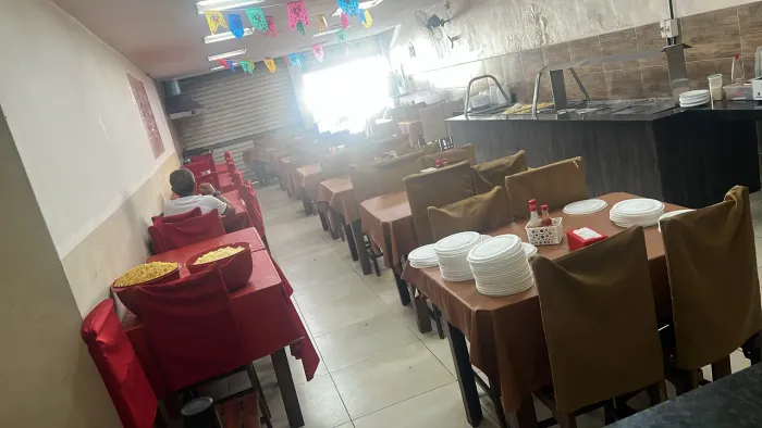 Mesas+Cadeiras para RESTAURANTE