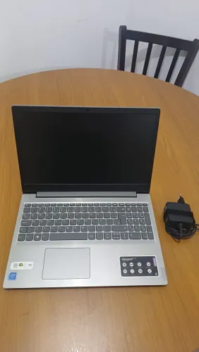Notebook Lenovo Ultrafino IdeaPad S145 8GB RAM 500GB Intel Celeron N4000 1.10GHz (Usado)