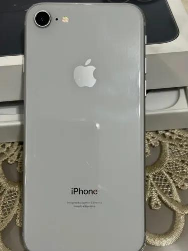 iPhone 8 branco 64 gb
