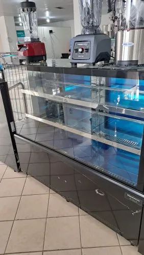 Ac vitrine Refrigerada Venâncio vidro duplo aquecido 1mt 