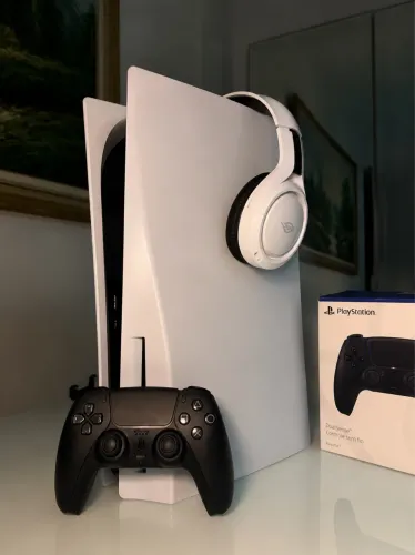 PS5 + 1 CONTROLE + HEADSET + FIFA 26