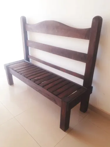 Banco rústico grande em madeira maciça 