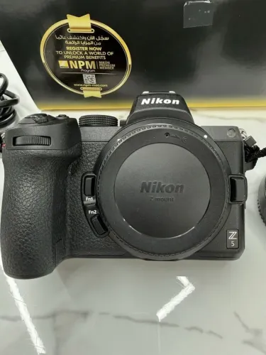 Nikon Z5 Full Frame Mirrorless - 51 mil cliques