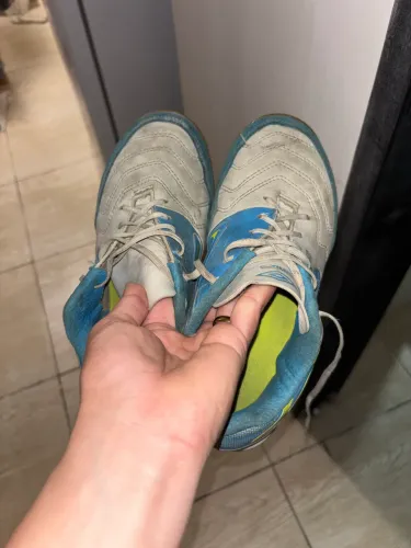 Tênis de futsal