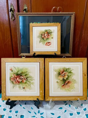 QUADROS VINTAGE PINTADO Á MÃO CERÂMICA CLÁSSICO ANTIQUARIO 
