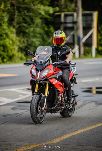 BMW S1000 XR - Única neste estado