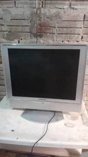 Vendo tv/monitor com o conversor completo
