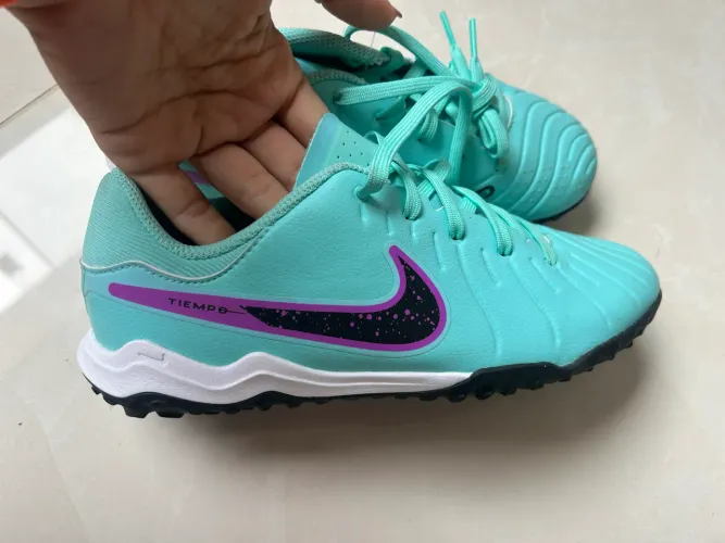 Chuteira Nike Tiempo