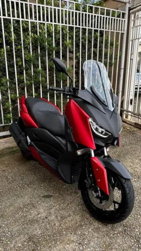 XMax 250 Ano 2022 Km 20 mil *Unico dono parcelo em 24x no cartão manual chave reserva